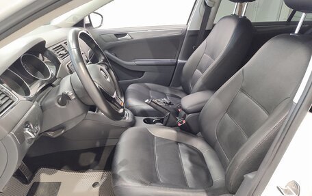 Volkswagen Jetta VI, 2016 год, 1 120 000 рублей, 10 фотография