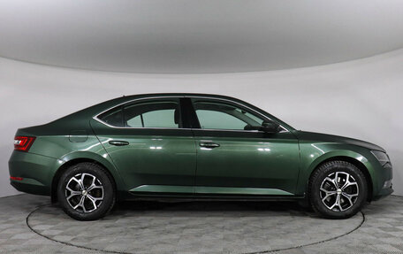 Skoda Superb III рестайлинг, 2018 год, 1 897 000 рублей, 4 фотография