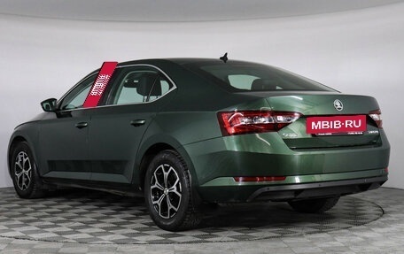 Skoda Superb III рестайлинг, 2018 год, 1 897 000 рублей, 7 фотография