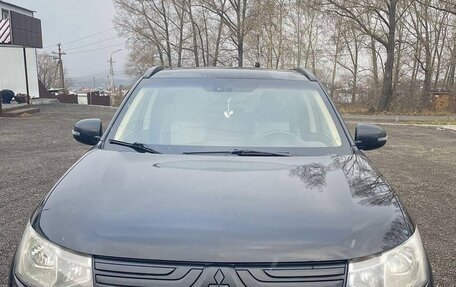 Mitsubishi Outlander III рестайлинг 3, 2012 год, 1 100 000 рублей, 11 фотография