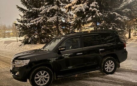 Toyota Land Cruiser 200, 2020 год, 6 200 000 рублей, 2 фотография