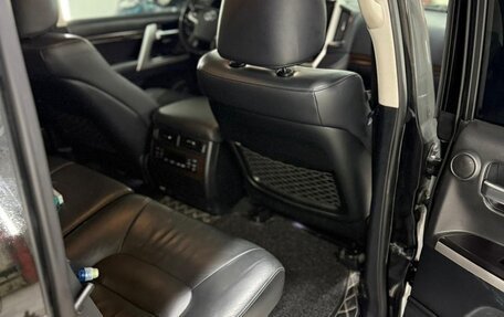 Toyota Land Cruiser 200, 2020 год, 6 200 000 рублей, 8 фотография