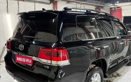 Toyota Land Cruiser 200, 2020 год, 6 200 000 рублей, 9 фотография