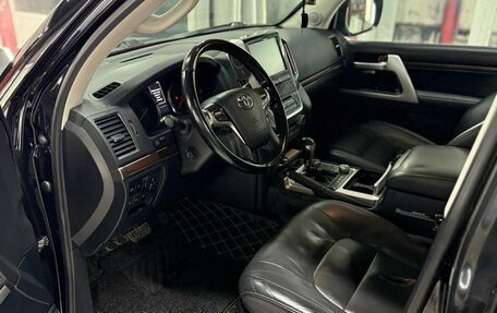 Toyota Land Cruiser 200, 2020 год, 6 200 000 рублей, 12 фотография