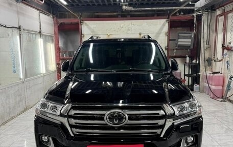 Toyota Land Cruiser 200, 2020 год, 6 200 000 рублей, 3 фотография