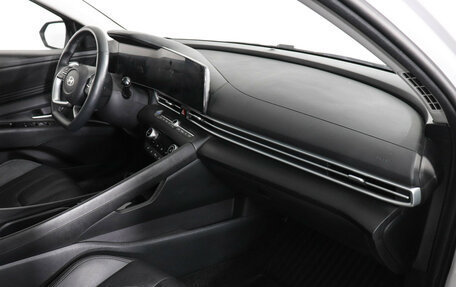 Hyundai Elantra, 2024 год, 2 197 000 рублей, 10 фотография