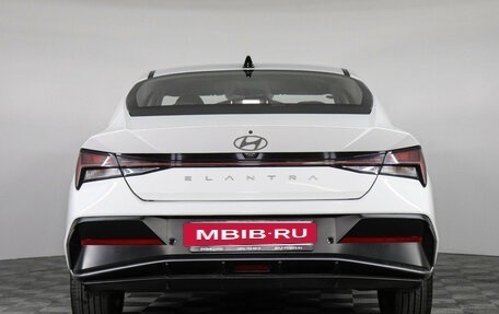 Hyundai Elantra, 2024 год, 2 197 000 рублей, 6 фотография