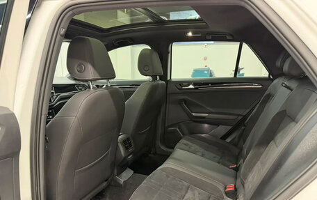 Volkswagen T-Roc I, 2022 год, 2 750 000 рублей, 16 фотография