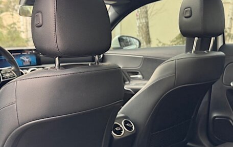 Mercedes-Benz A-Класс, 2021 год, 1 800 000 рублей, 8 фотография