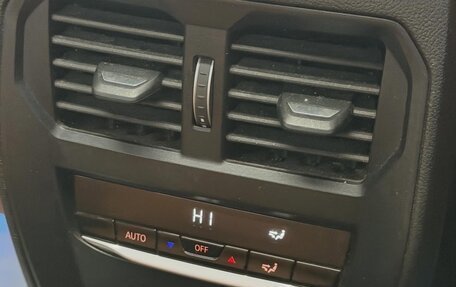 BMW 3 серия, 2023 год, 2 900 000 рублей, 16 фотография