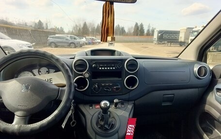 Peugeot Partner II рестайлинг 2, 2010 год, 400 000 рублей, 5 фотография