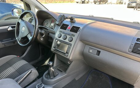 Volkswagen Touran III, 2008 год, 700 000 рублей, 9 фотография