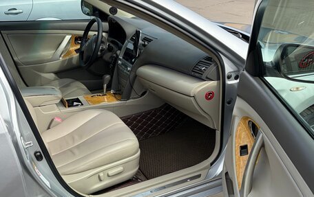 Toyota Camry, 2006 год, 1 000 000 рублей, 8 фотография