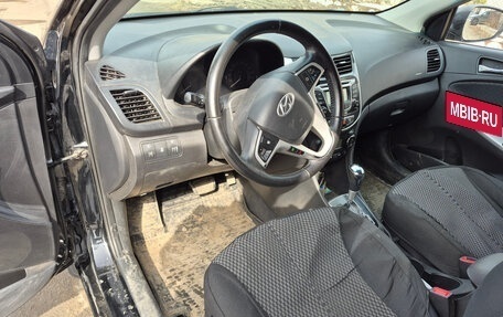 Hyundai Solaris II рестайлинг, 2011 год, 740 000 рублей, 9 фотография