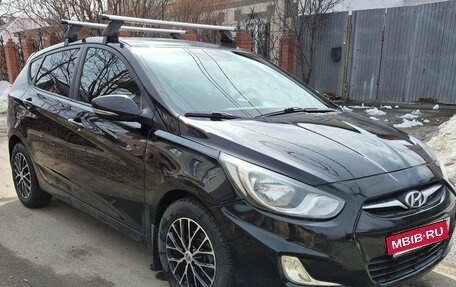 Hyundai Solaris II рестайлинг, 2011 год, 740 000 рублей, 8 фотография
