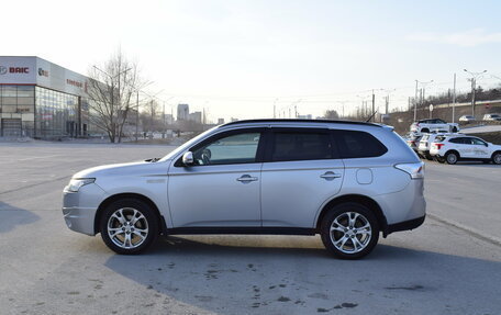 Mitsubishi Outlander III рестайлинг 3, 2013 год, 1 387 000 рублей, 7 фотография