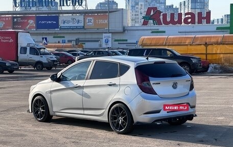 Hyundai Solaris II рестайлинг, 2016 год, 850 000 рублей, 5 фотография