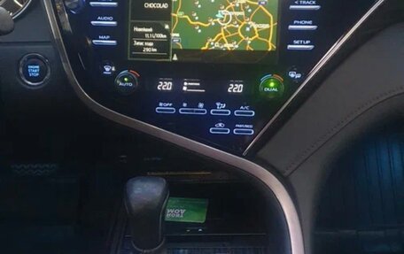 Toyota Camry, 2020 год, 2 700 000 рублей, 5 фотография