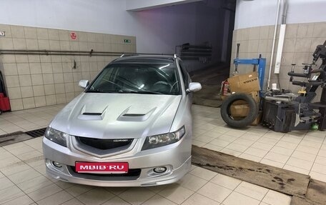 Honda Accord VII рестайлинг, 2004 год, 695 000 рублей, 1 фотография