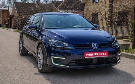 Volkswagen Golf VII, 2019 год, 1 920 000 рублей, 1 фотография