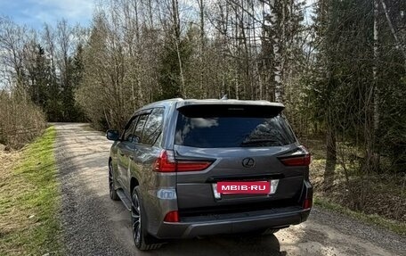 Lexus LX III, 2017 год, 6 890 000 рублей, 8 фотография