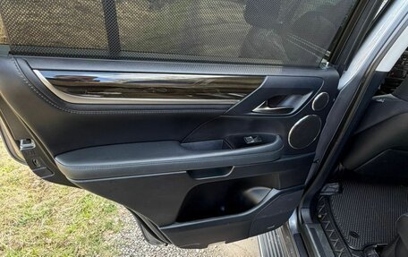 Lexus LX III, 2017 год, 6 890 000 рублей, 16 фотография