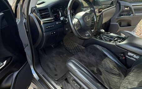 Lexus LX III, 2017 год, 6 890 000 рублей, 19 фотография