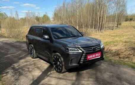 Lexus LX III, 2017 год, 6 890 000 рублей, 5 фотография