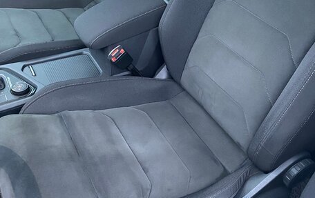 Volkswagen Tiguan II, 2019 год, 2 840 000 рублей, 18 фотография