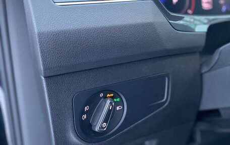 Volkswagen Tiguan II, 2019 год, 2 840 000 рублей, 19 фотография