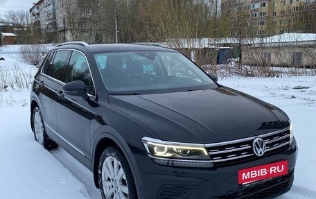 Volkswagen Tiguan II, 2019 год, 2 840 000 рублей, 4 фотография