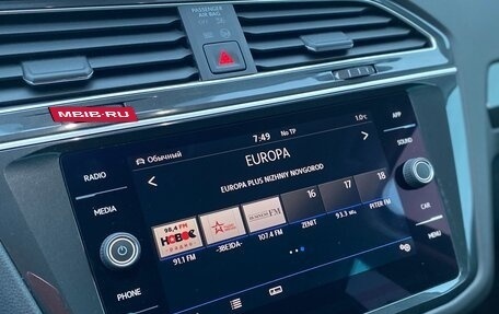 Volkswagen Tiguan II, 2019 год, 2 840 000 рублей, 22 фотография