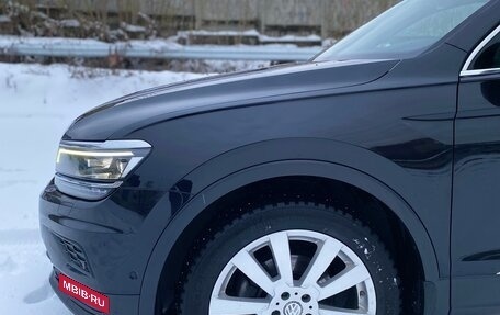 Volkswagen Tiguan II, 2019 год, 2 840 000 рублей, 11 фотография