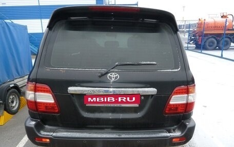 Toyota Land Cruiser 100 рестайлинг 2, 2006 год, 1 723 698 рублей, 3 фотография