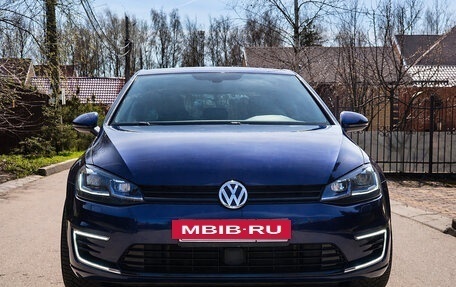 Volkswagen Golf VII, 2019 год, 1 920 000 рублей, 9 фотография
