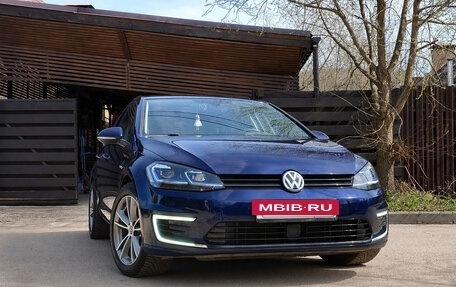 Volkswagen Golf VII, 2019 год, 1 920 000 рублей, 7 фотография