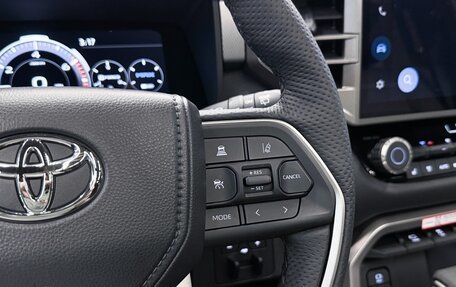 Toyota Sequoia, 2025 год, 14 490 000 рублей, 13 фотография