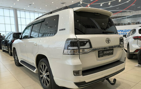 Toyota Land Cruiser 200, 2016 год, 6 400 000 рублей, 11 фотография