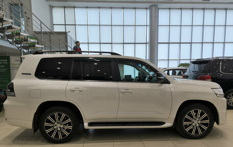 Toyota Land Cruiser 200, 2016 год, 6 400 000 рублей, 8 фотография