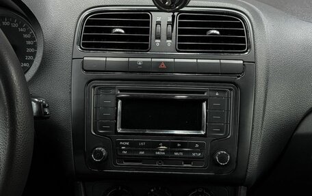 Volkswagen Polo VI (EU Market), 2010 год, 549 888 рублей, 10 фотография