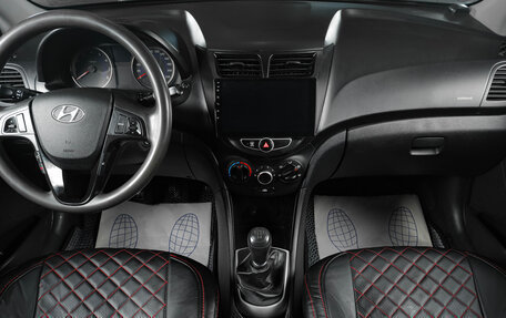 Hyundai Solaris II рестайлинг, 2013 год, 479 000 рублей, 13 фотография