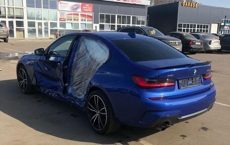 BMW 3 серия, 2019 год, 1 350 000 рублей, 4 фотография