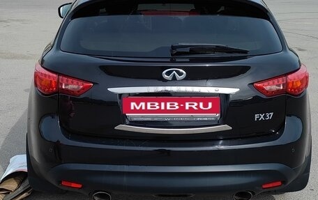 Infiniti FX II, 2012 год, 1 650 000 рублей, 6 фотография