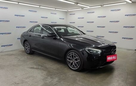 Mercedes-Benz E-Класс, 2021 год, 4 700 000 рублей, 2 фотография