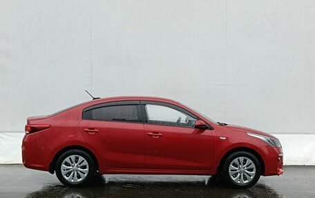 KIA Rio IV, 2017 год, 1 100 000 рублей, 4 фотография