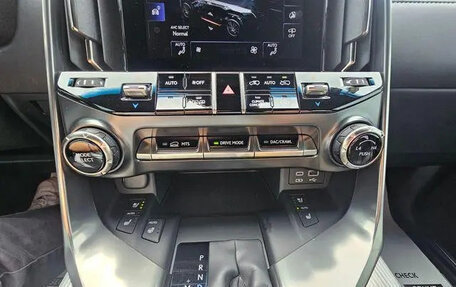 Lexus LX, 2024 год, 16 530 667 рублей, 10 фотография