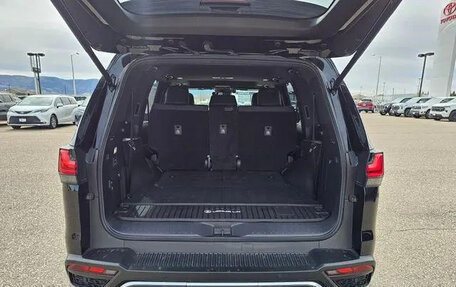 Lexus LX, 2024 год, 16 530 667 рублей, 17 фотография