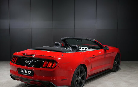 Ford Mustang VI рестайлинг, 2017 год, 2 990 000 рублей, 4 фотография