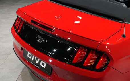 Ford Mustang VI рестайлинг, 2017 год, 2 990 000 рублей, 9 фотография