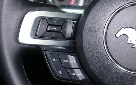 Ford Mustang VI рестайлинг, 2017 год, 2 990 000 рублей, 19 фотография